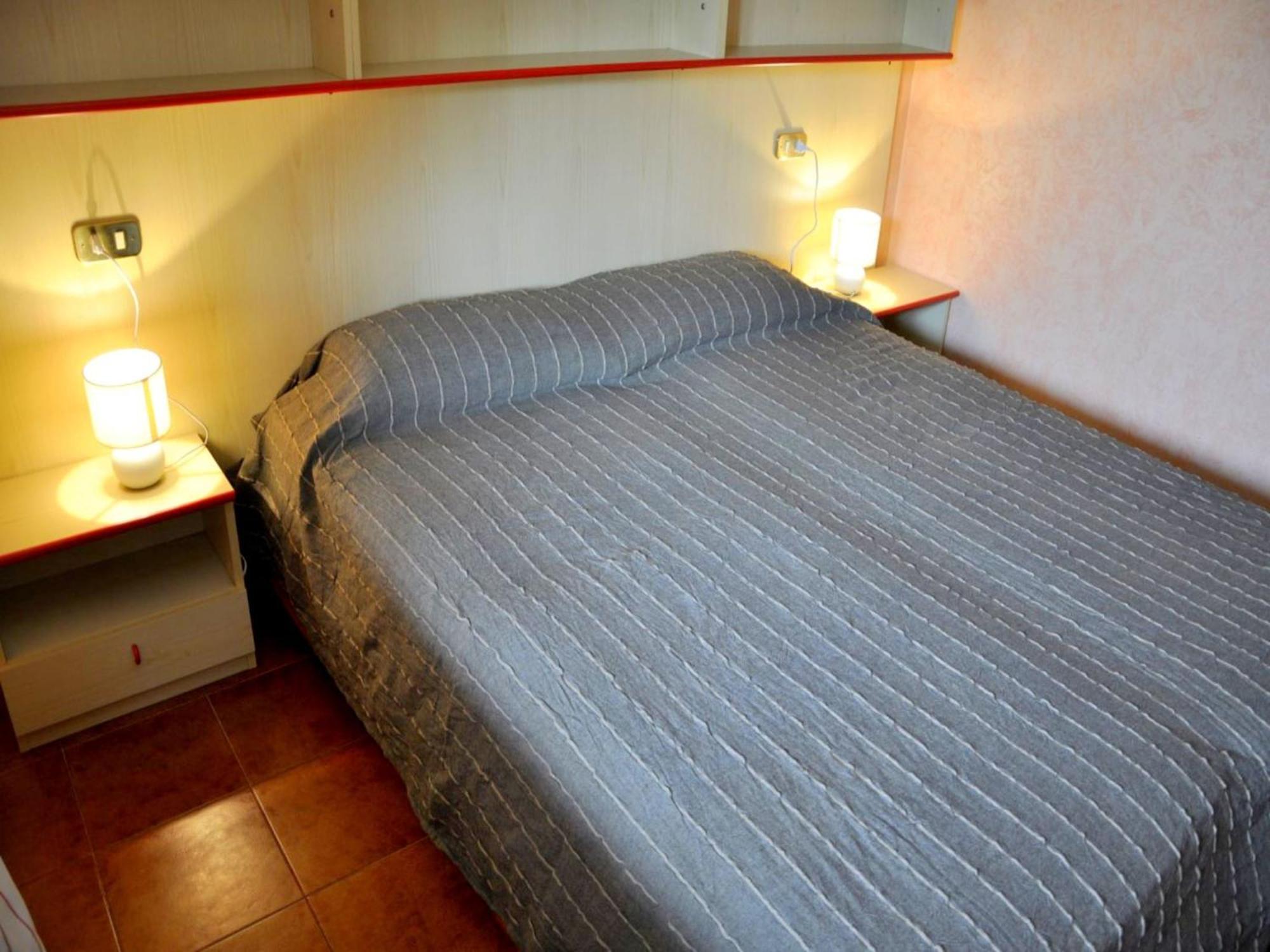 Enticing Holiday Home In Lazise With Swimming Pool Eksteriør bilde