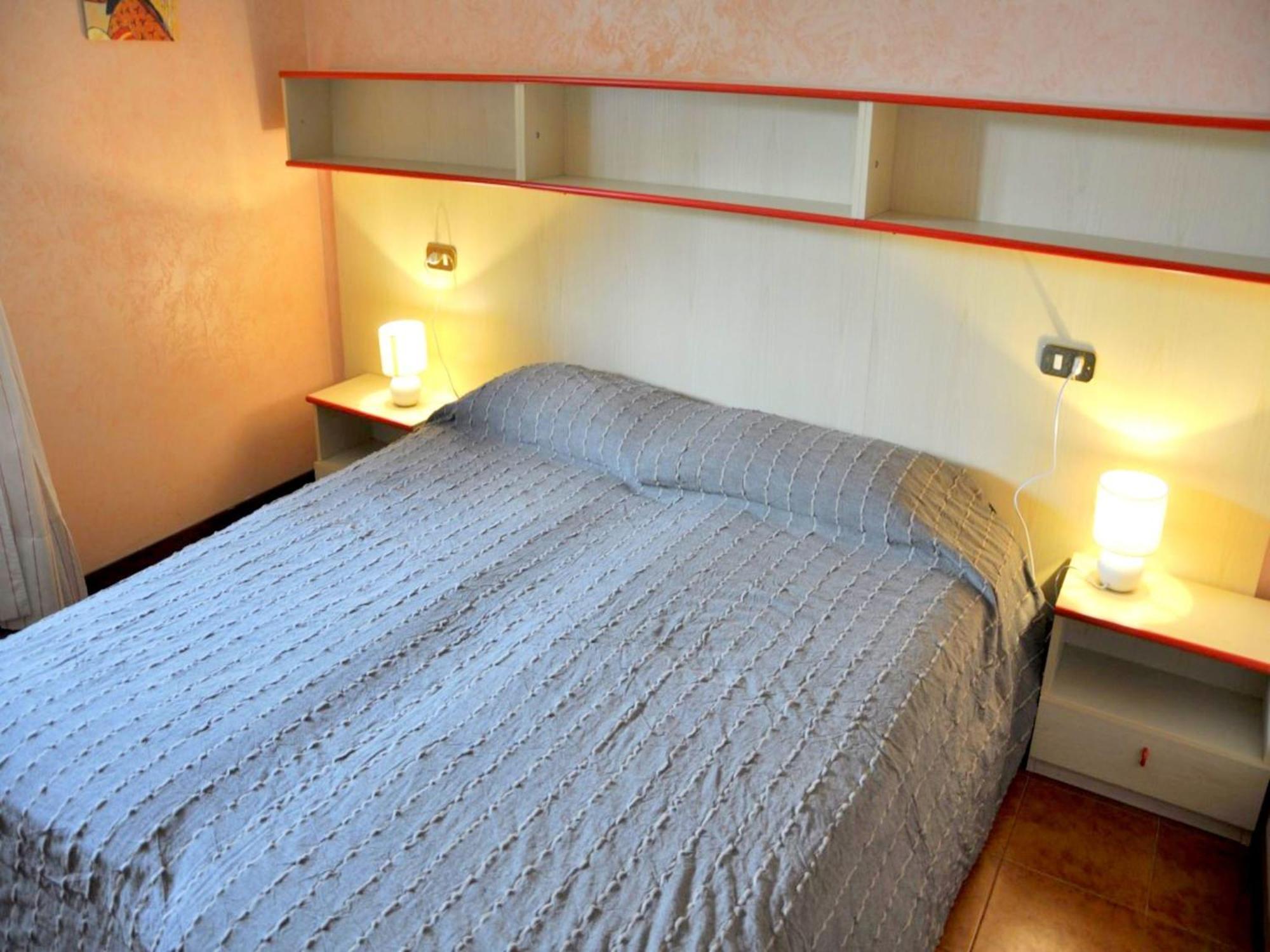 Enticing Holiday Home In Lazise With Swimming Pool Eksteriør bilde